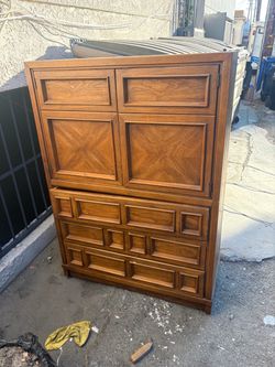 Free Dresser