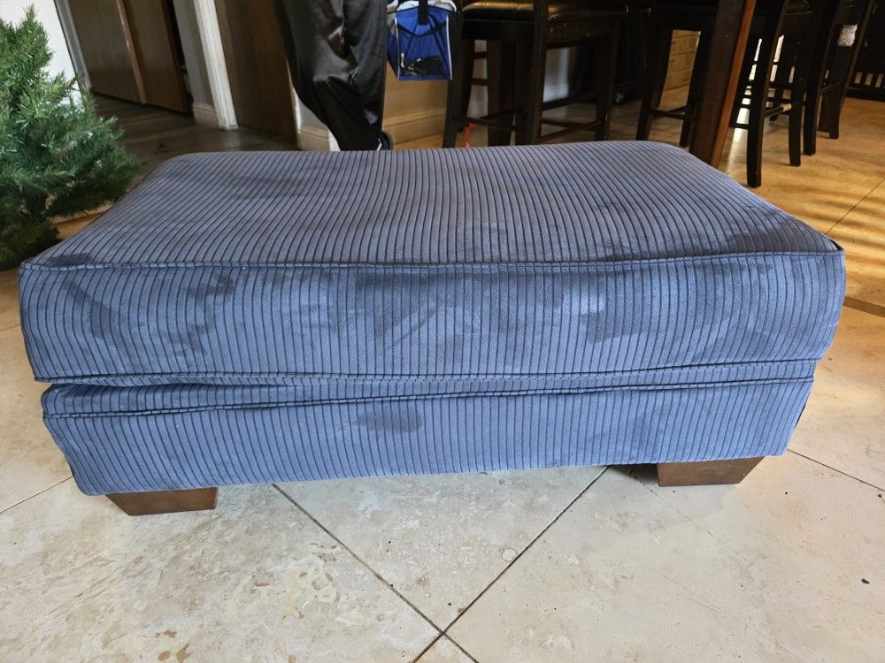 Two Seat Couch With Ottoman