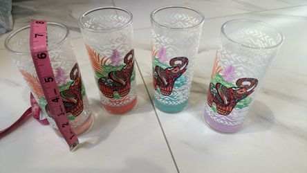 Vintage style glass set