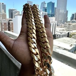 🏭🏃🏽💨22mm 24” Miami Cuban Link Chain 14k On Silver We Make The Chain To Your Customization🖐️🤩🤚