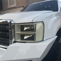 2007-2013 GMC Sierra Headlights 