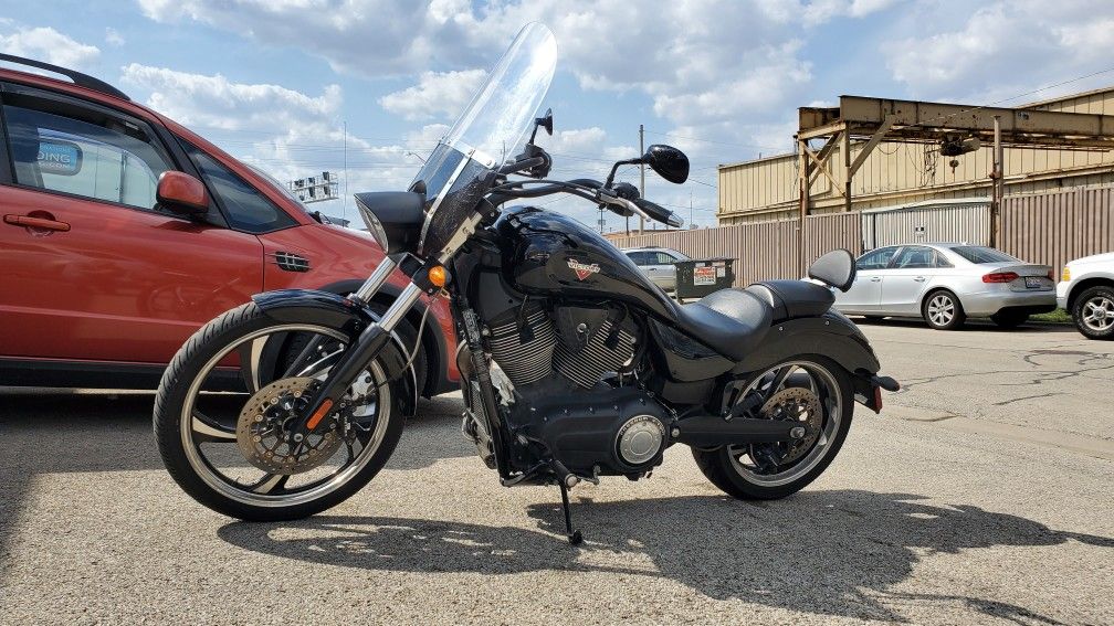 2014 victory vegas 8 ball