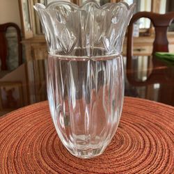 Pretty glass vase