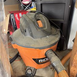 Rigid 4.5HP shop vac