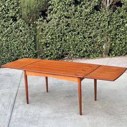 Danish Modern Teak Mid Century MCM Vintage Extendable Dining Table
