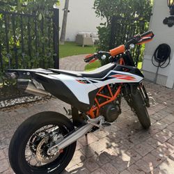KTM 690 SMC R 2020