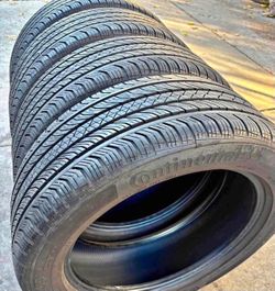 235/50/19 Continental set de Tires con 80% de vida las 4