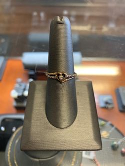 Women’s 10K YG Ring