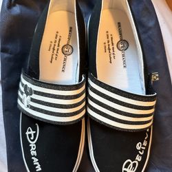 Disney Bradford Exchange 8 1/2