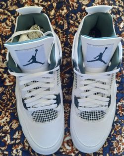 Brand New Jordan 4 Size 12.5 $220