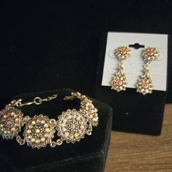 Estate Jewelry Set Bracelet/ Earrings 
