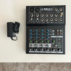 Mackie Mix8 8-Channel Compact Audio Mixer – Excellent Condition with Power Adapter & Box