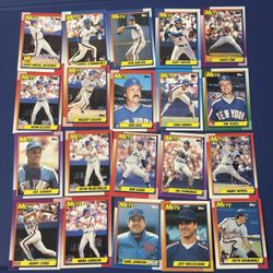 METS 1990 Topps baseball trading card featuring