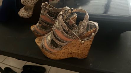 Shoes siza 6