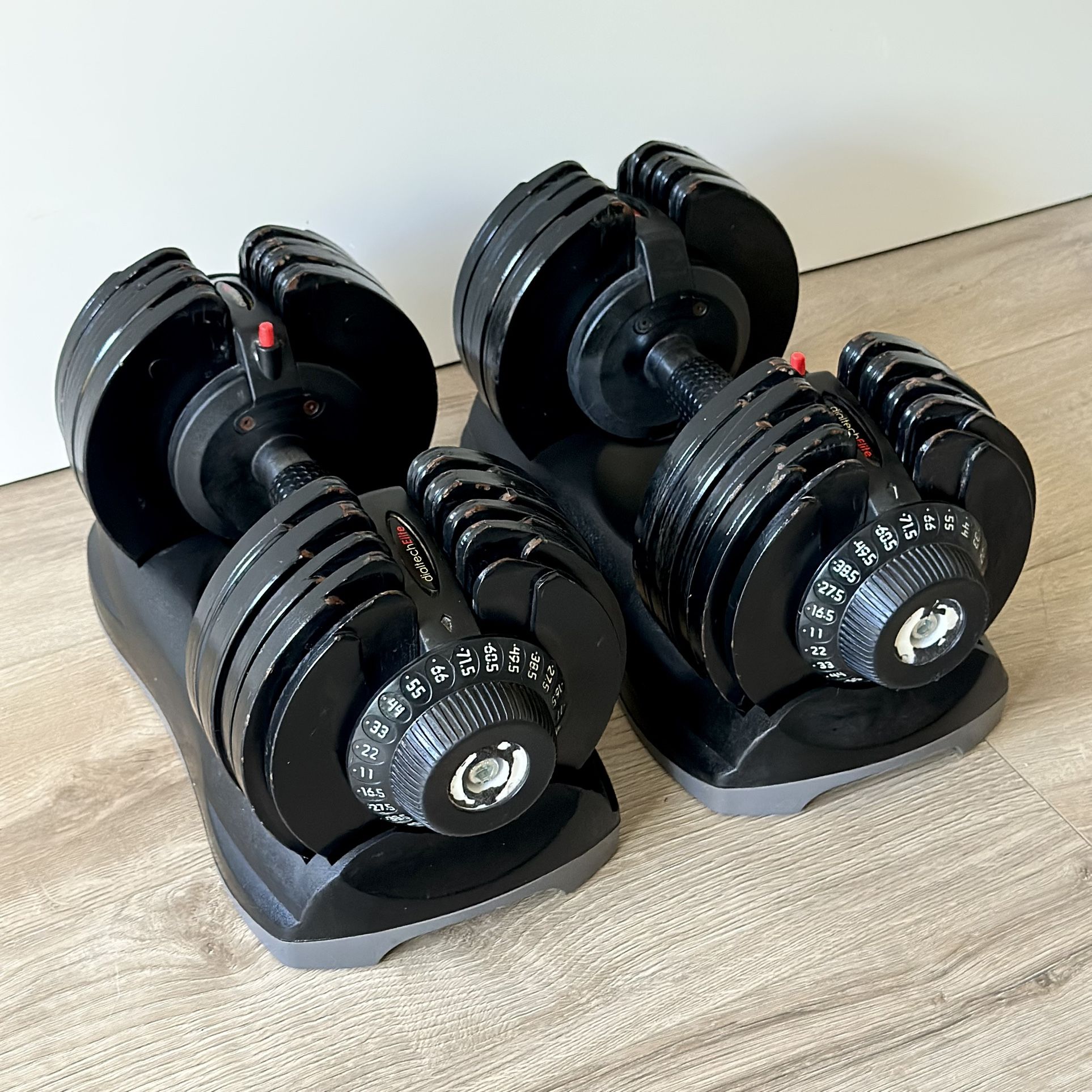 Adjustable Dumbbells 10 - 70LBS
