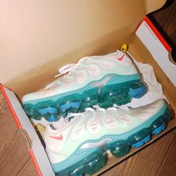 MENS SNEAKERS 