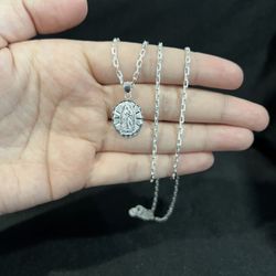 925 Sterling Silver Women Men Small Oval Virgin Virgen & Forz Chain