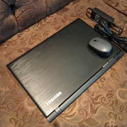 Laptop Toshiba Satellite C55-C-Intel Core i5-8gb Ram-128gb HD SSD Solid 