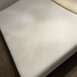 King Size Memory Foam bed 