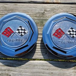 Tru Ray Tru Classics Tru Spokes Center Caps Only Two 