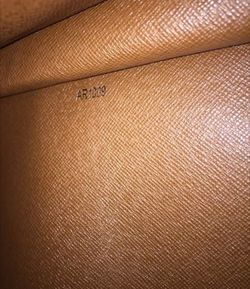 Authentic Louis Vuitton portfolio