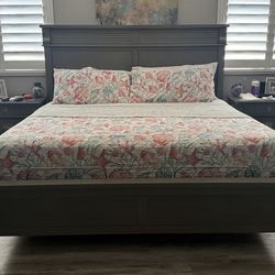 Bedroom set