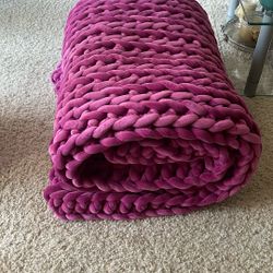 AUQ Weighted Blanket,Handcrafted Chunky Knit Throw Blanket for Couch,Elegant and Functional Heavy Blanket,Red,31.5"×31.5"