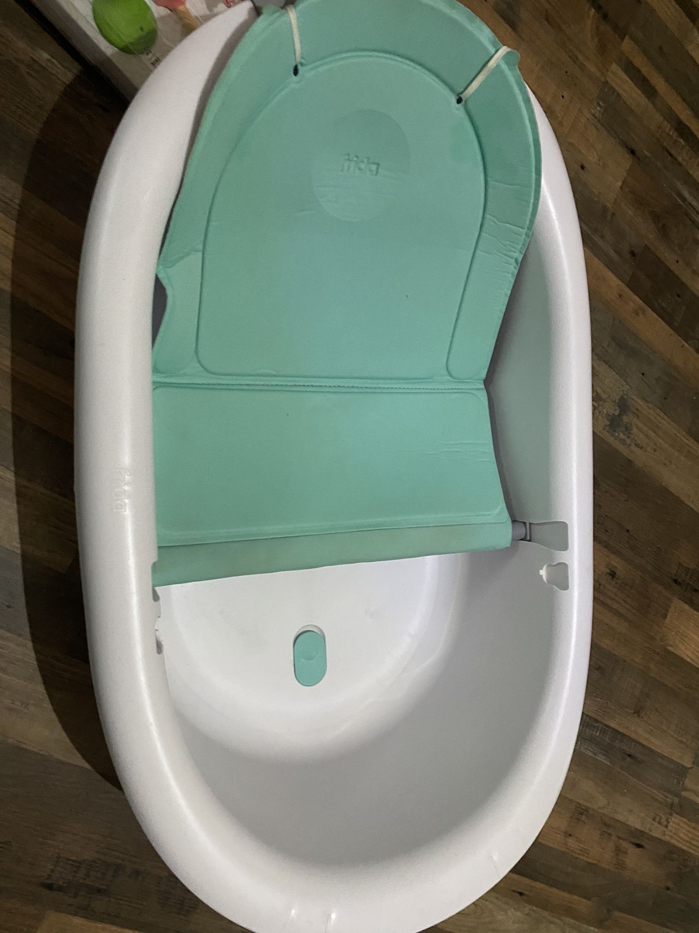 Baby Grow With Me Tub