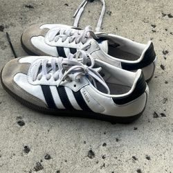 Youth Adidas Sambas Size 4