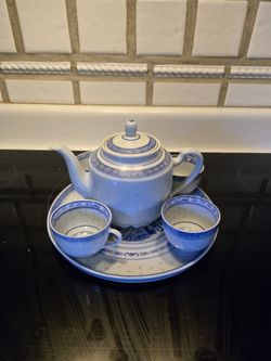 Vintage Jing De Zhen Blue and White Rice Eye Pattern Dragon Tea Set and Tea Pot
