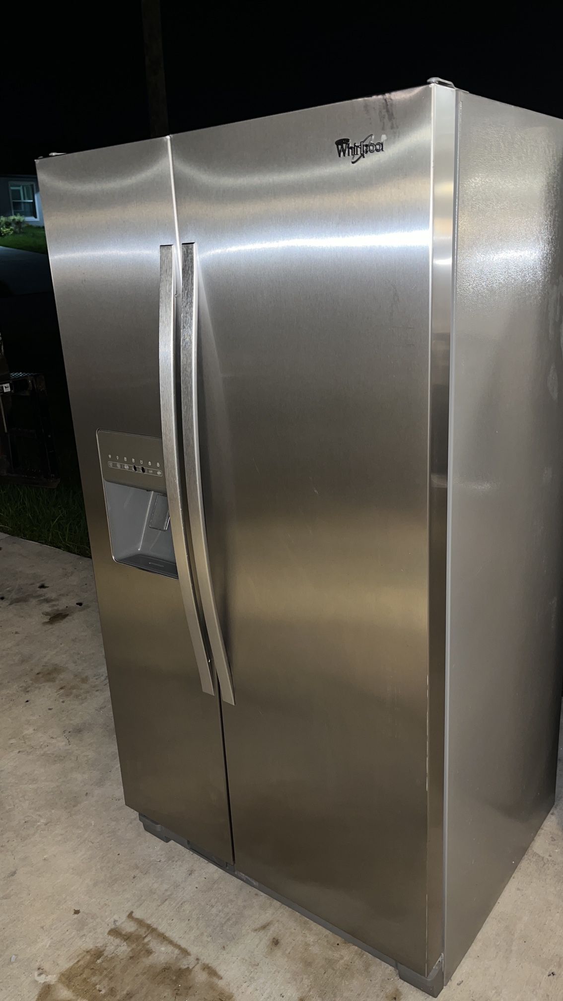 Refrigerator