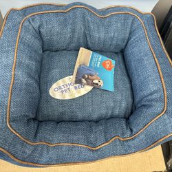 Pet Central Plush Pet Bed Medium 22 X 17 X 6.5” 