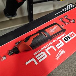MILWAUKEE M12 ROTARY TOOL (TOOL-ONLY)