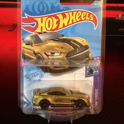 Hot wheels Super Treasure Hunt 2020 Ford Mustang Shelby GT500 Gold STH