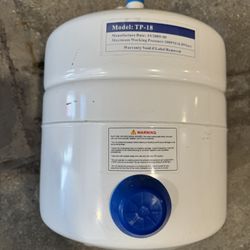 💧 Water Storage Tank / Pressure Tank – Model TP-18