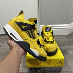 Jordan 4 Lightning
