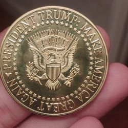 Collectible American Trump Gold Coin
