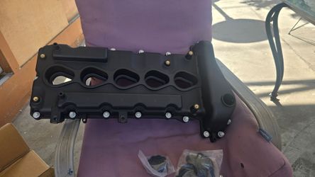 Valve Cover With Cap & Gasket For 04-06 Chevrolet Colorado GMC Canyon I-350 3.5L