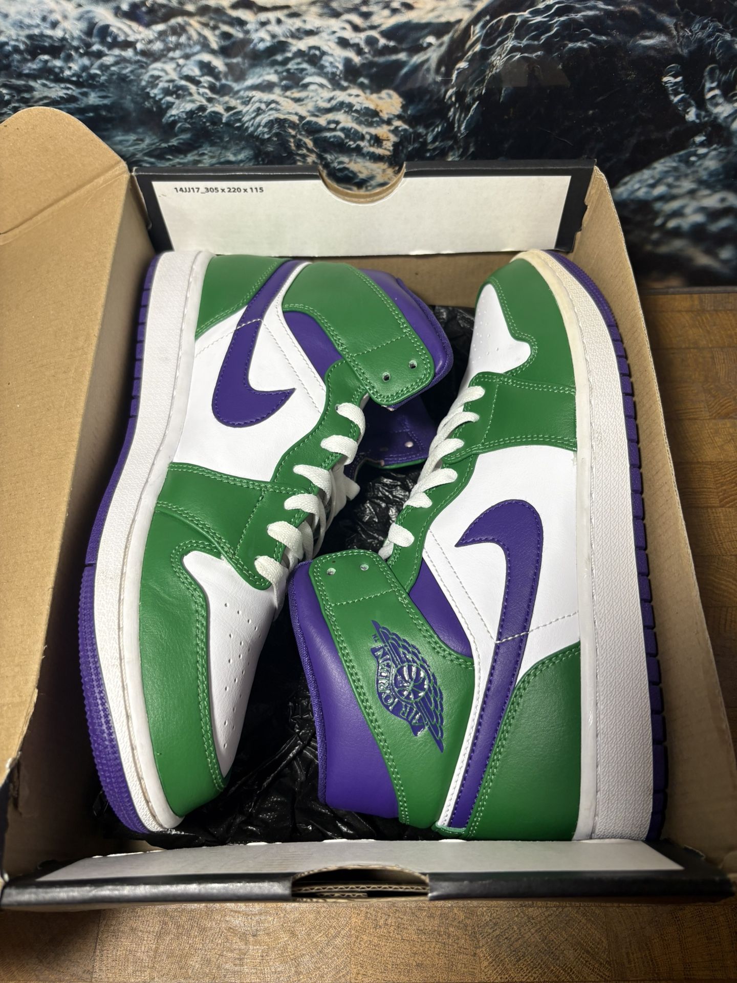 Air Jordan 1 Mid Hulk 2021