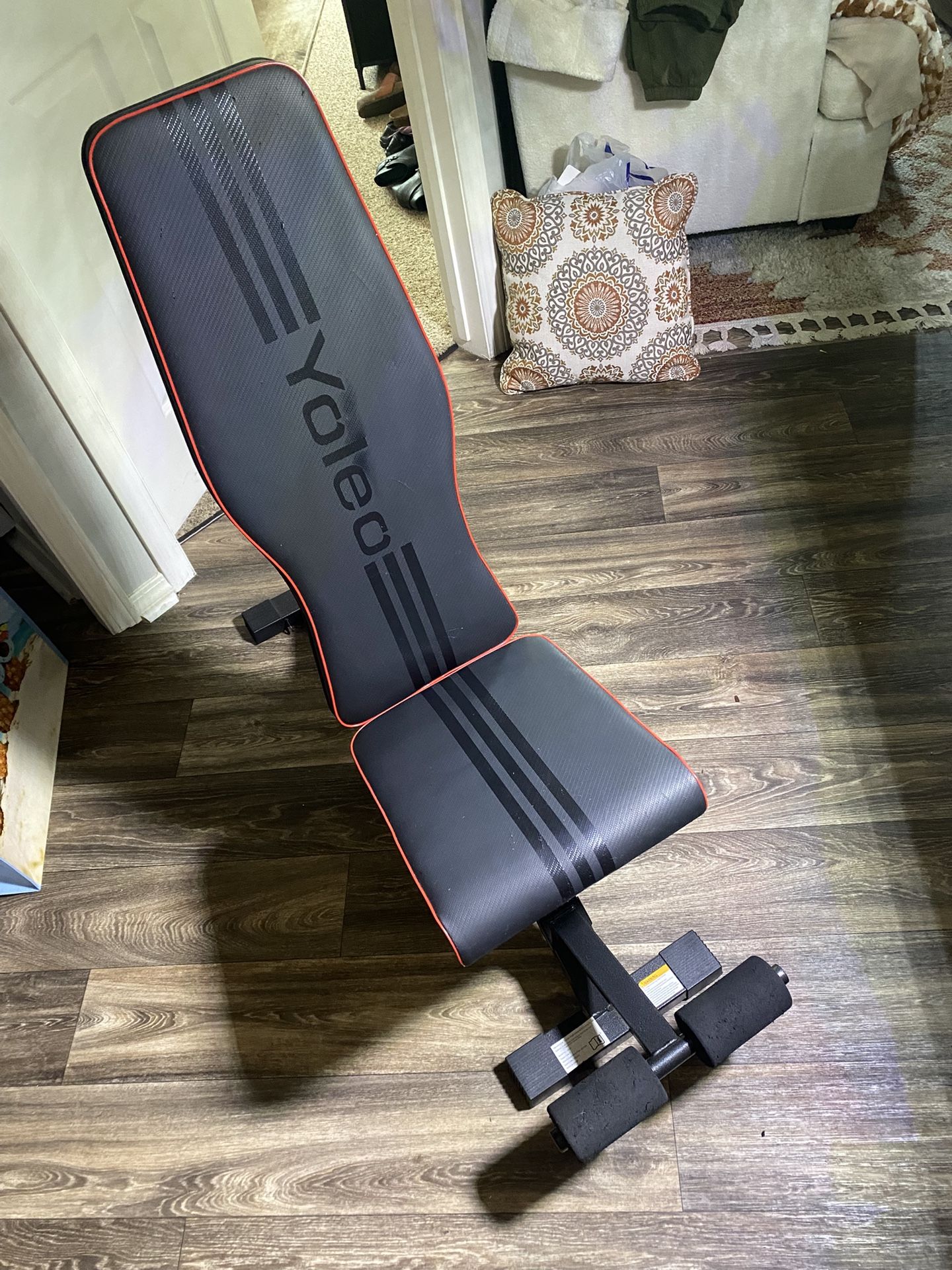 Yoleo Weight Bench