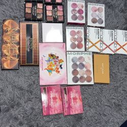 Eyeshadow Palettes 
