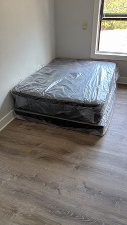 Full Mattress and Box Spring