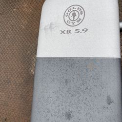 Weider XR 5.9 Adjustable Workout Bench with 4-Roll Leg 