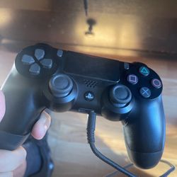 PS4 Black Bluetooth Controller 