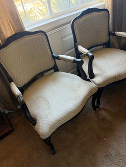 Colonial sofa chairs