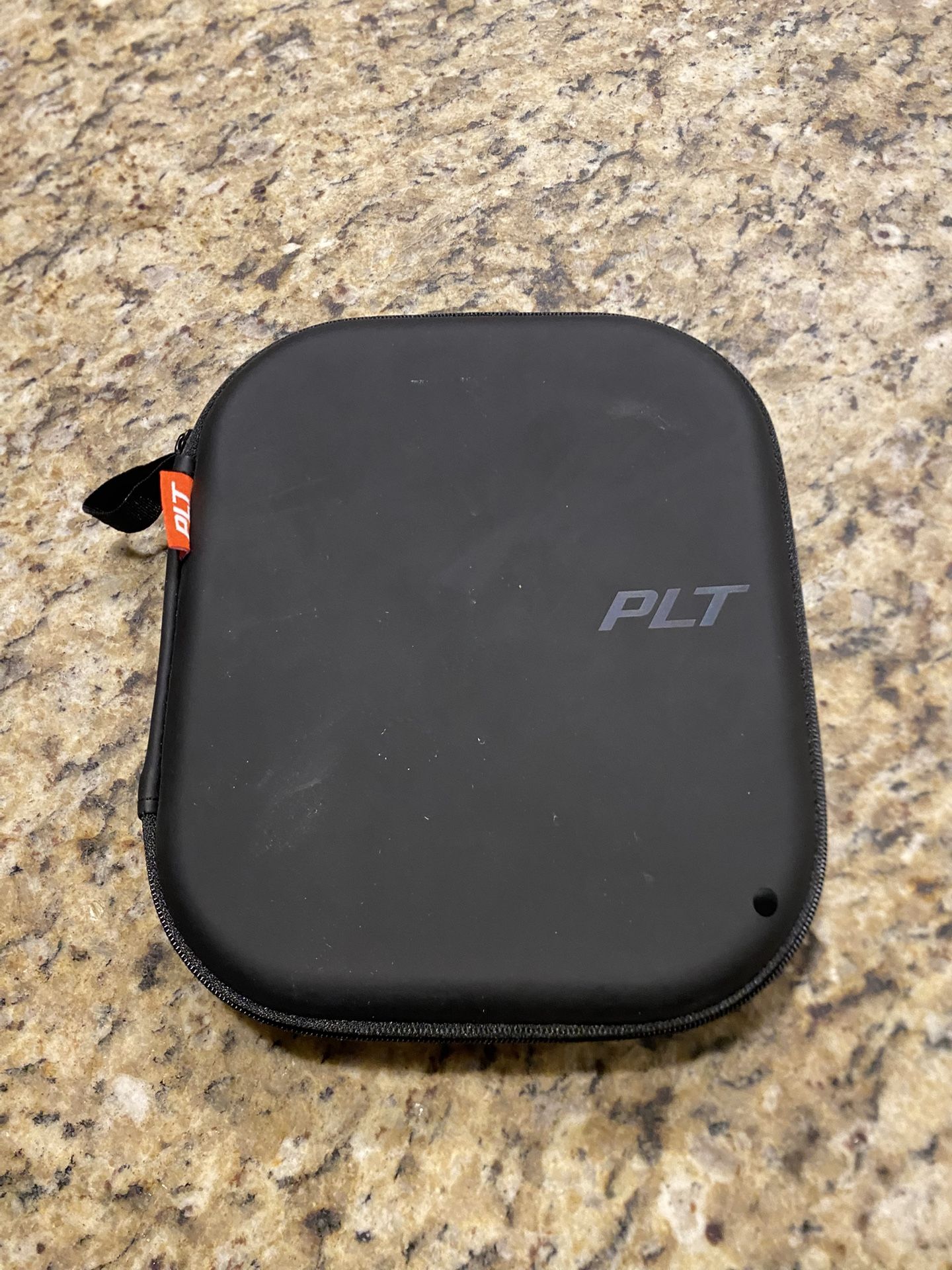 Poly Voyager 6200 UC - Bluetooth Dual-Ear (Stereo) Earbuds Neckband Headset Case