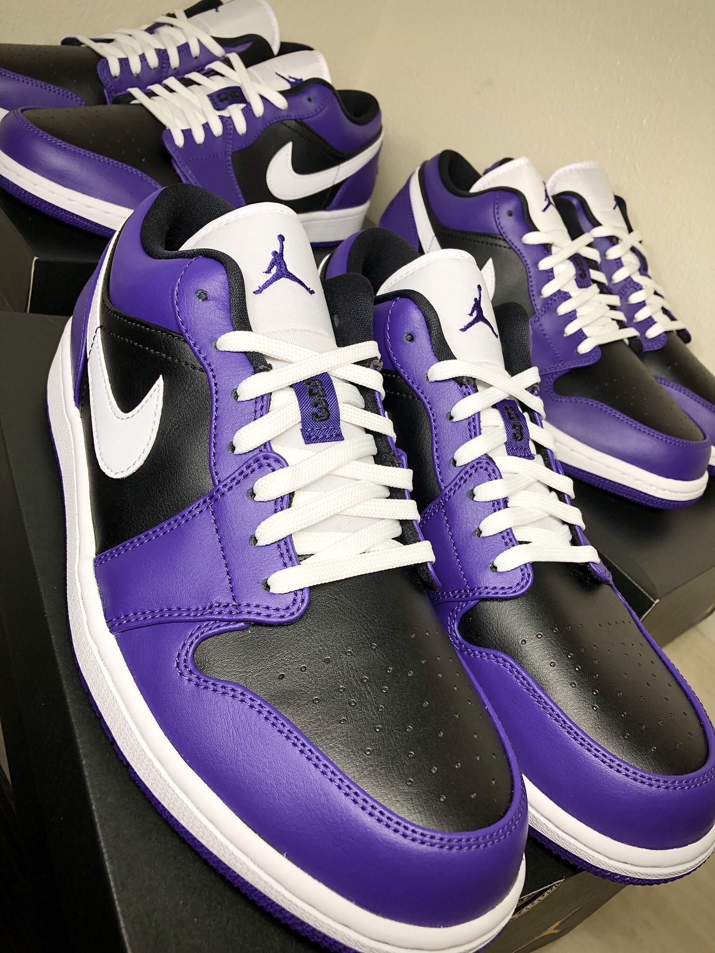 Jordan 1 low court purple