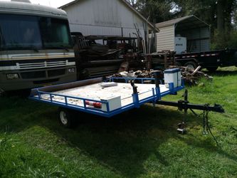 Tilt trailer