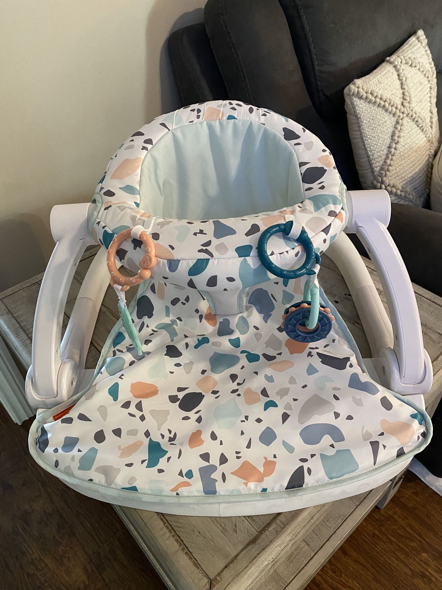 Fisher price Sit Me Up Chair