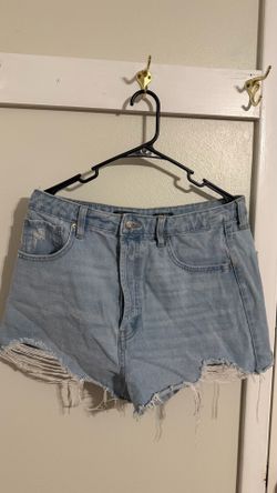 4 pairs women’s shorts